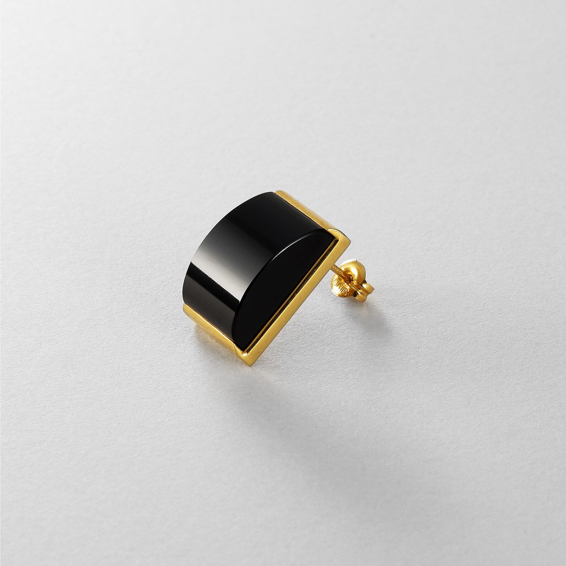 COCOSHNIK ONKITSCH「シルバー オニキス バフトップカットピアス GP」|ピアス|