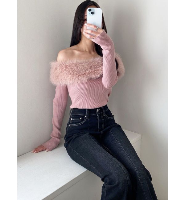 RESEXXY「フェイクファーオフショルニットトップス」|ニット・セーター|