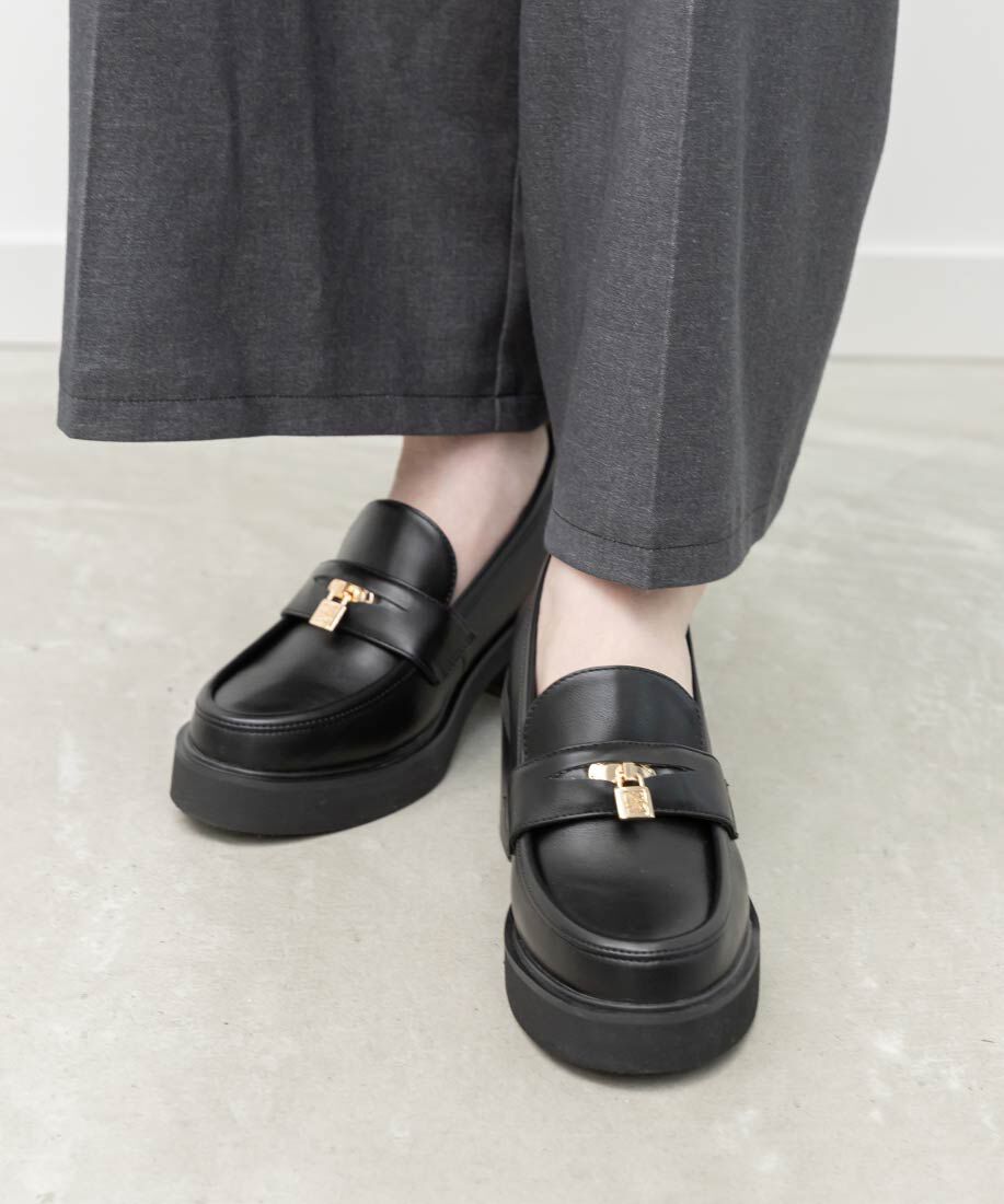  「パドロックパーツローファー」|ローファー|