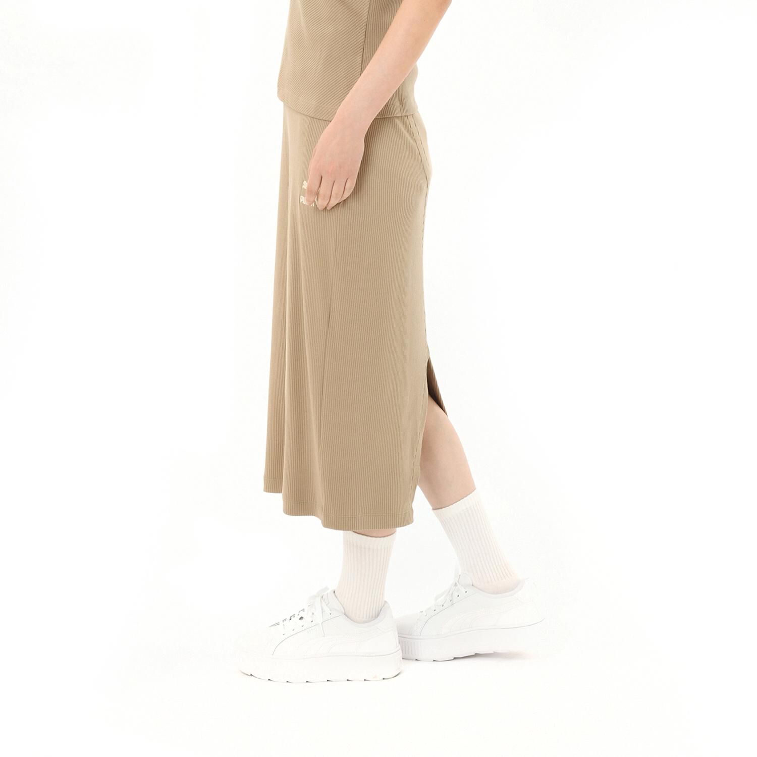 PUMA「【PUMA ｳｪｱ】W CLASSICS RIBBED MIDI SKIRT」|チノ|