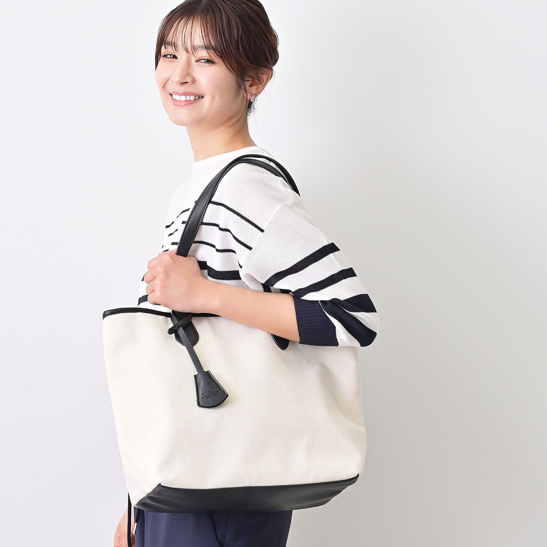 Dessin「【A4収納可】キャンバス&times;レザー調トート」|トートバッグ|