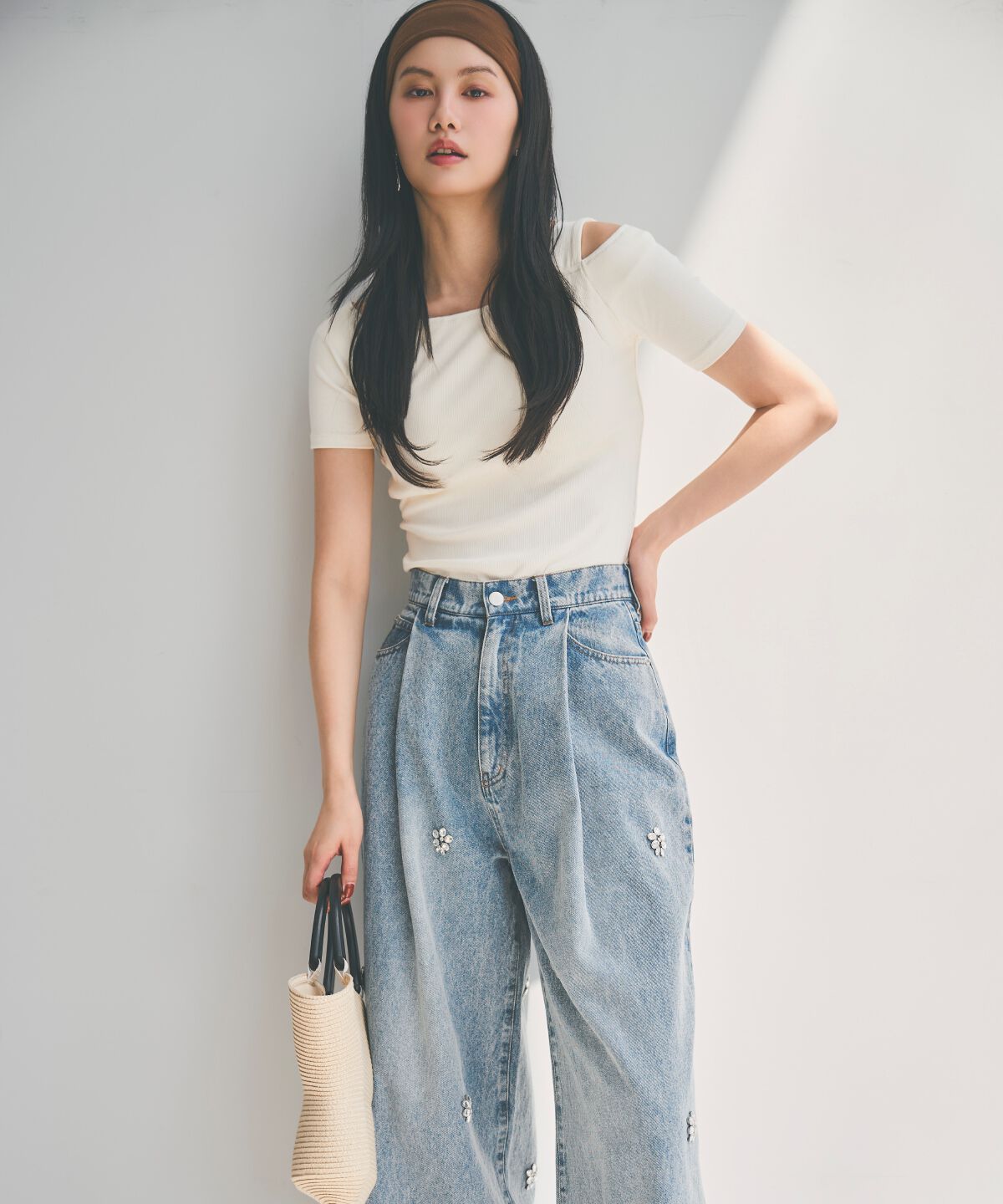 アンドクチュール「ビジュータックデニムパンツ」|デニム|