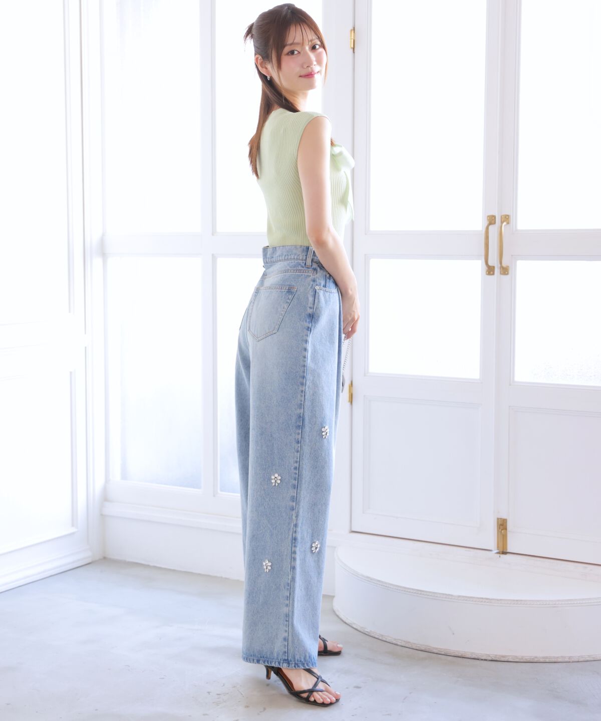 アンドクチュール「ビジュータックデニムパンツ」|デニム|