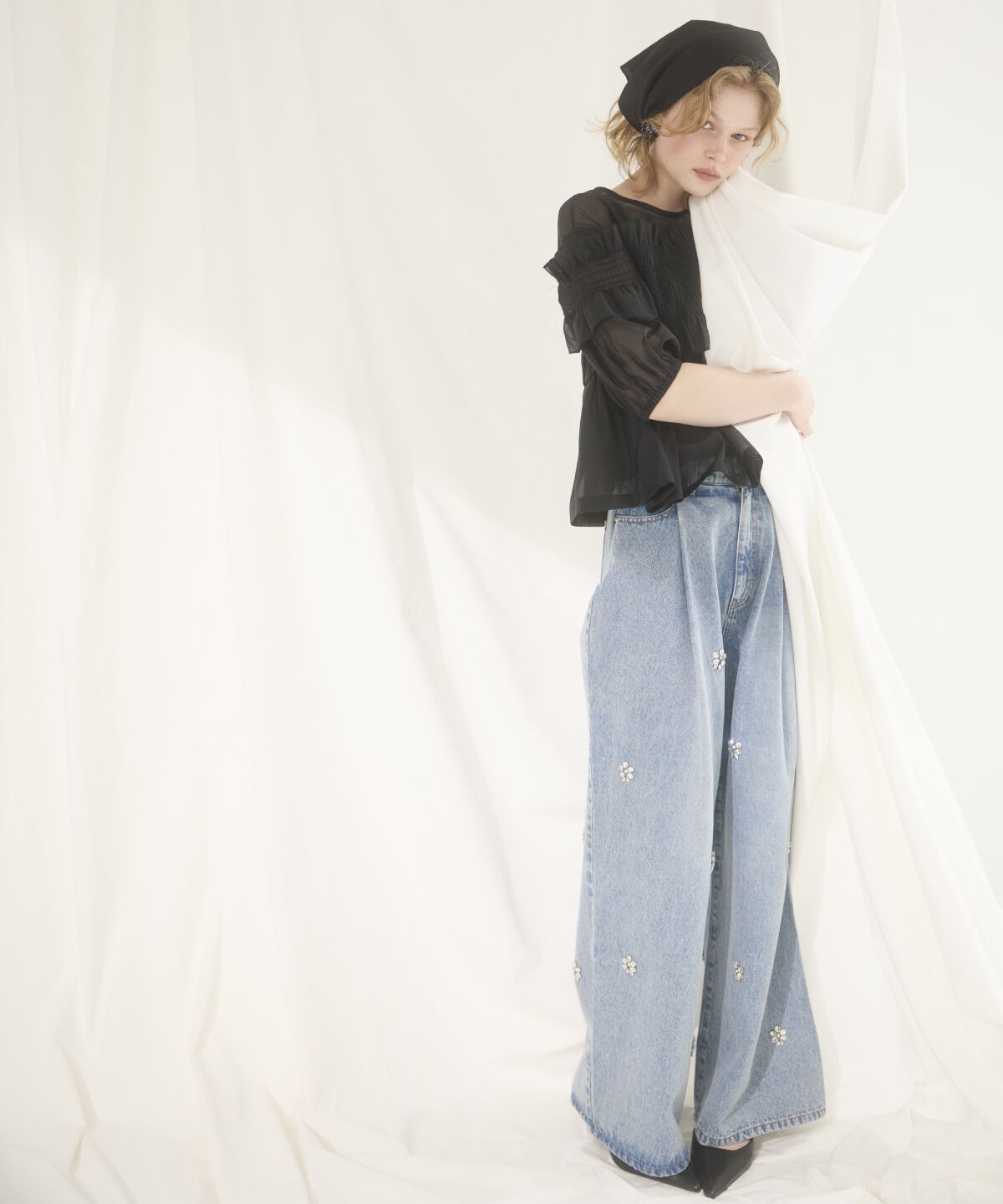 アンドクチュール「ビジュータックデニムパンツ」|デニム|