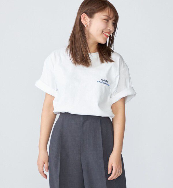 SHIPS「【WEB限定】SHIPS: STYLISH STANDARD ロゴ 刺繍 Tシャツ」|Tシャツ・カットソー|