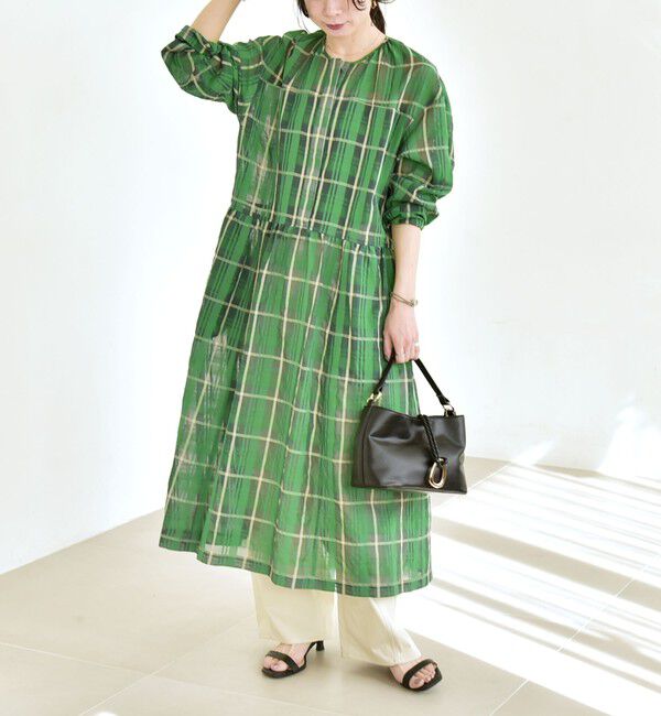 quaranciel「quaranciel:〈手洗い可能〉シアー チェック クルーネック ギャザー ワンピース」|ワンピース|