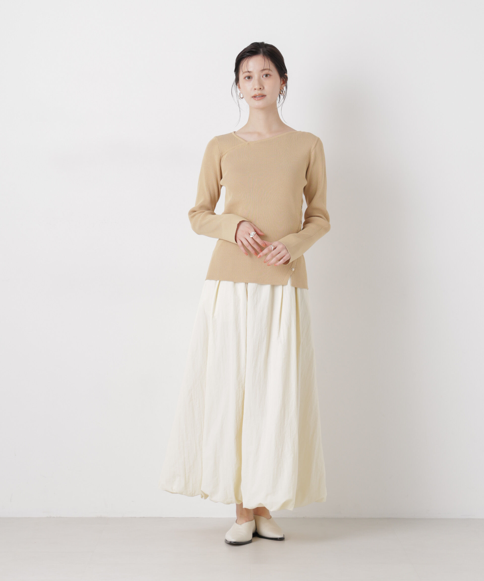 nano･universe「洗濯機洗可アシンメトリーネックデザインリブニット」|ニット・セーター|