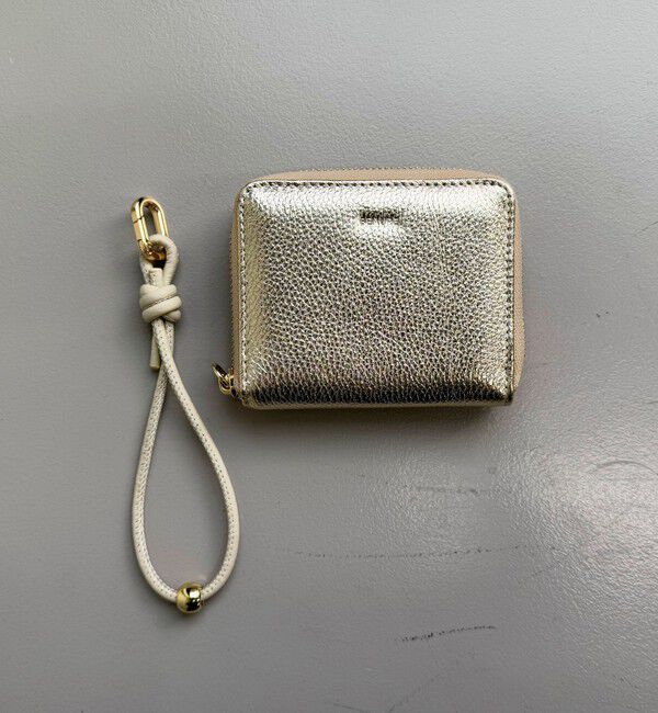 fredy emue「【WEB限定】【BEAURE/ビュレ】レザーストラップウォレット M」|財布|