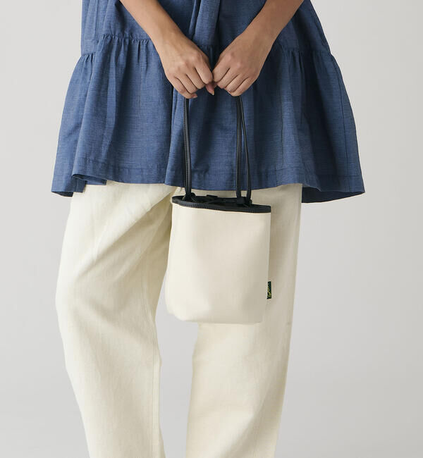 Brady「Brady | KEER」|ショルダー・メッセンジャー|WHITE系1