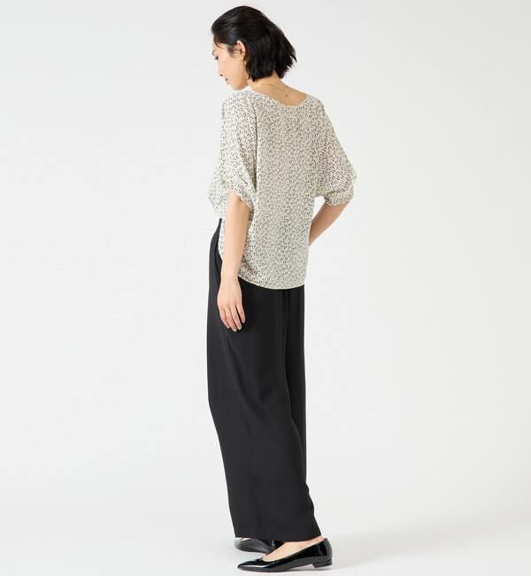 TIARA「モノトーンリーフプリントドルマンブラウス」|シャツ・ブラウス|