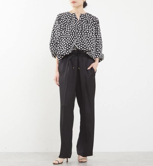 TIARA「ランダムスクエアプリントブラウス」|シャツ・ブラウス|