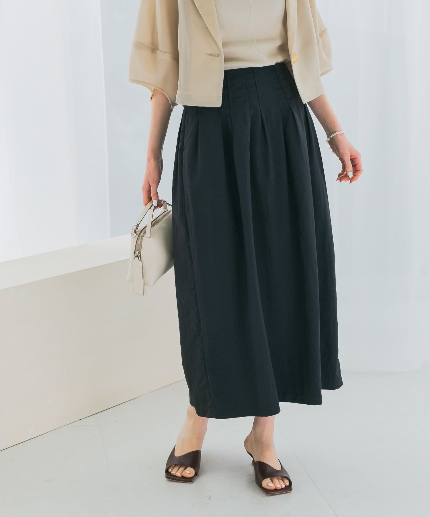 URBAN RESEARCH ROSSO「撥水UVピンタックコクーンスカート」|スカート|ブラック