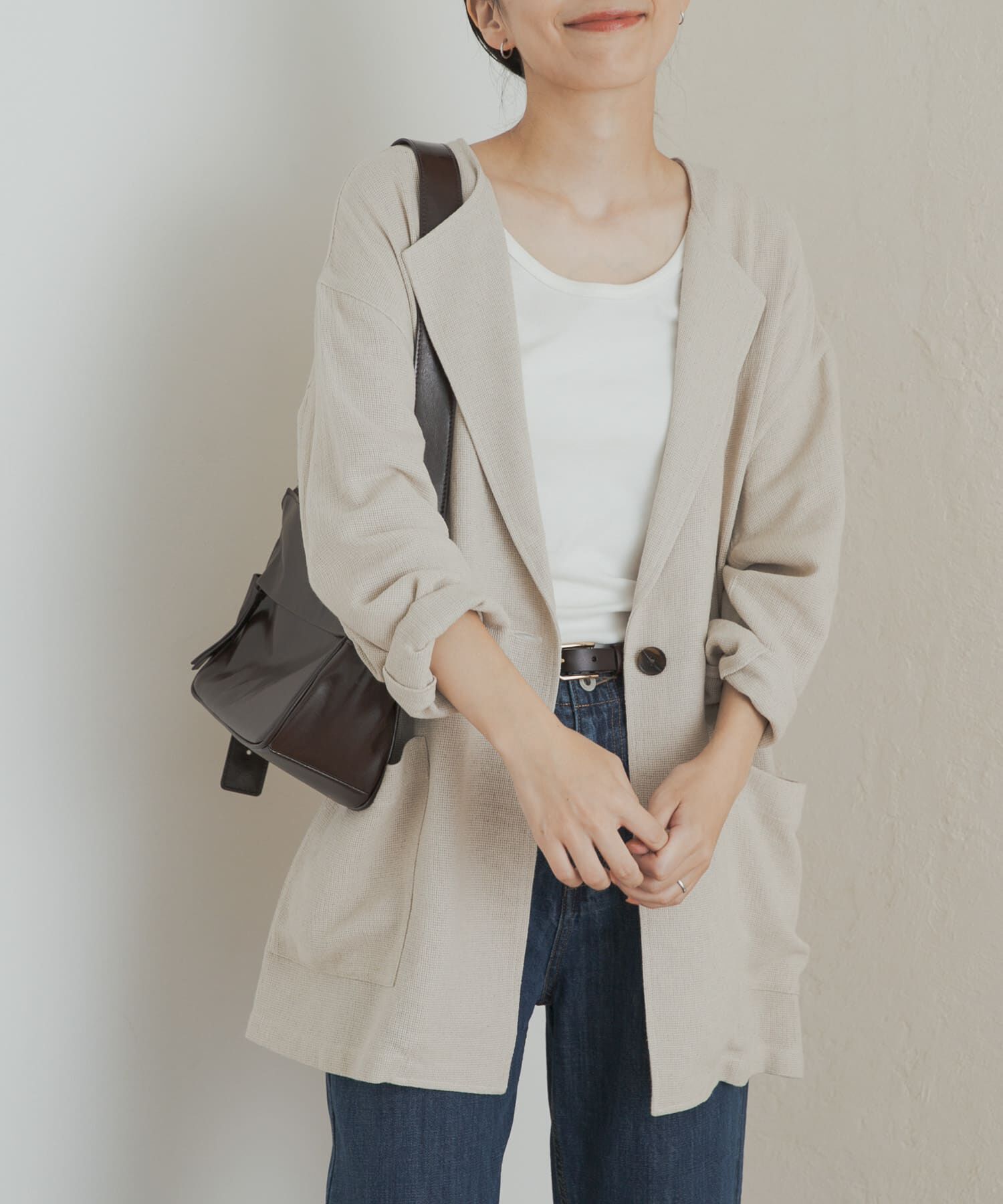 URBAN RESEARCH DOORS「ウエストドロストジャケット」|ノーカラーコート|ベージュ