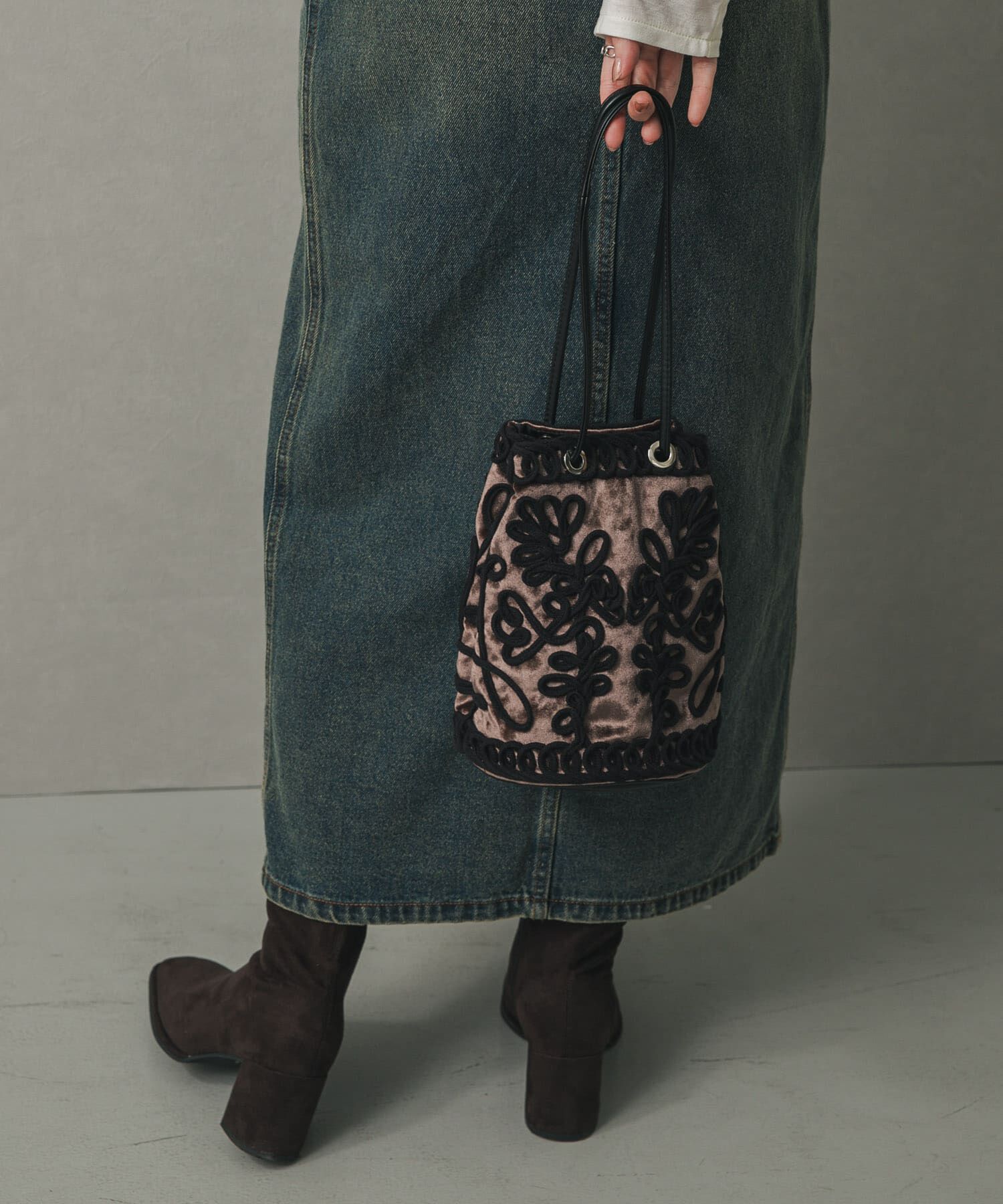 SENSE OF PLACE by URBAN RESEARCH「コードシシュウベロアバッグ」|ハンドバッグ|