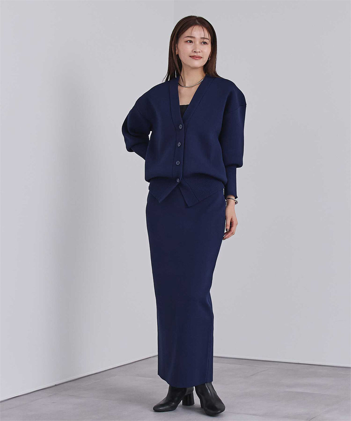 ur's「スポンディッシュVネックニットカーディガン」|ニット・セーター|