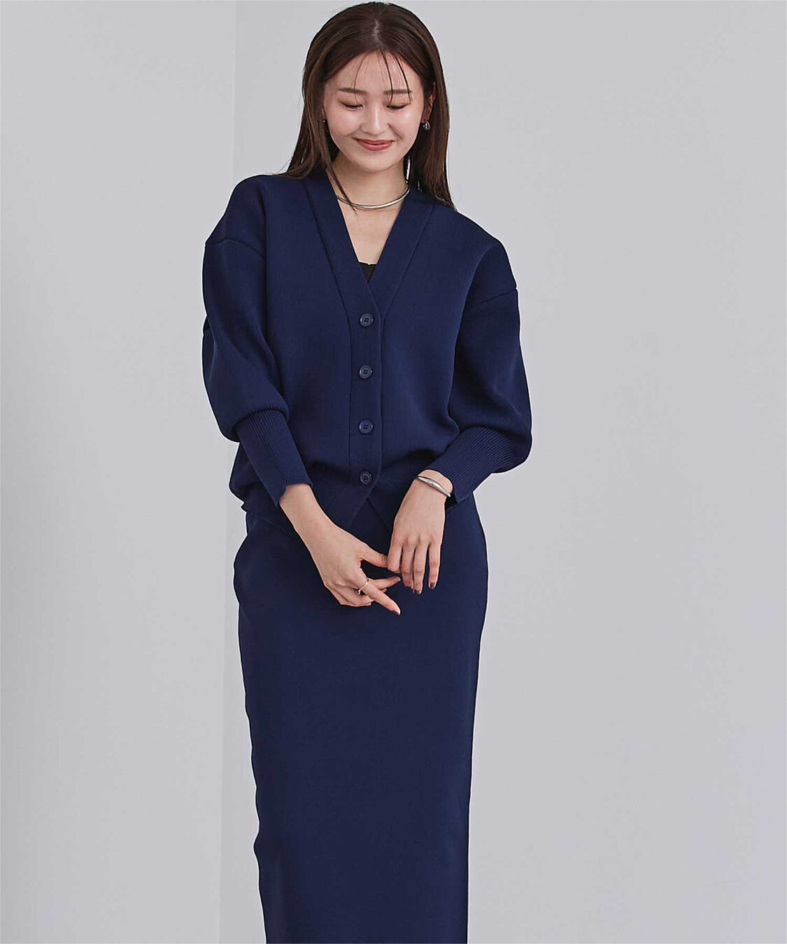 ur's「スポンディッシュVネックニットカーディガン」|ニット・セーター|