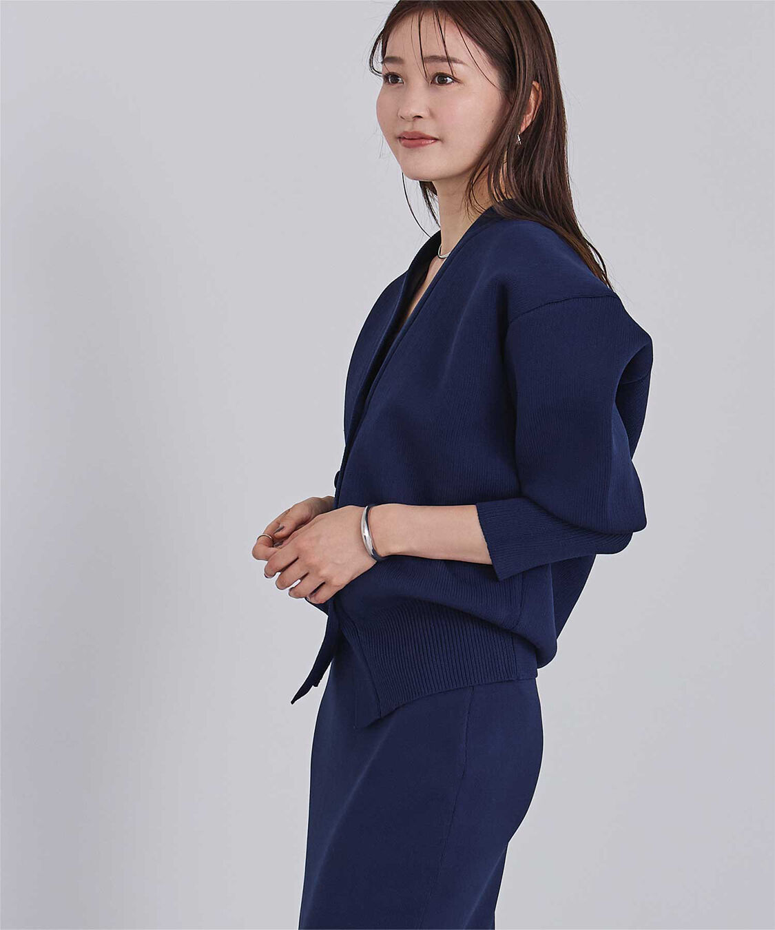 ur's「スポンディッシュVネックニットカーディガン」|ニット・セーター|