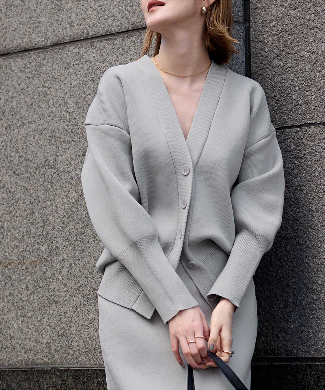 ur's「スポンディッシュVネックニットカーディガン」|ニット・セーター|