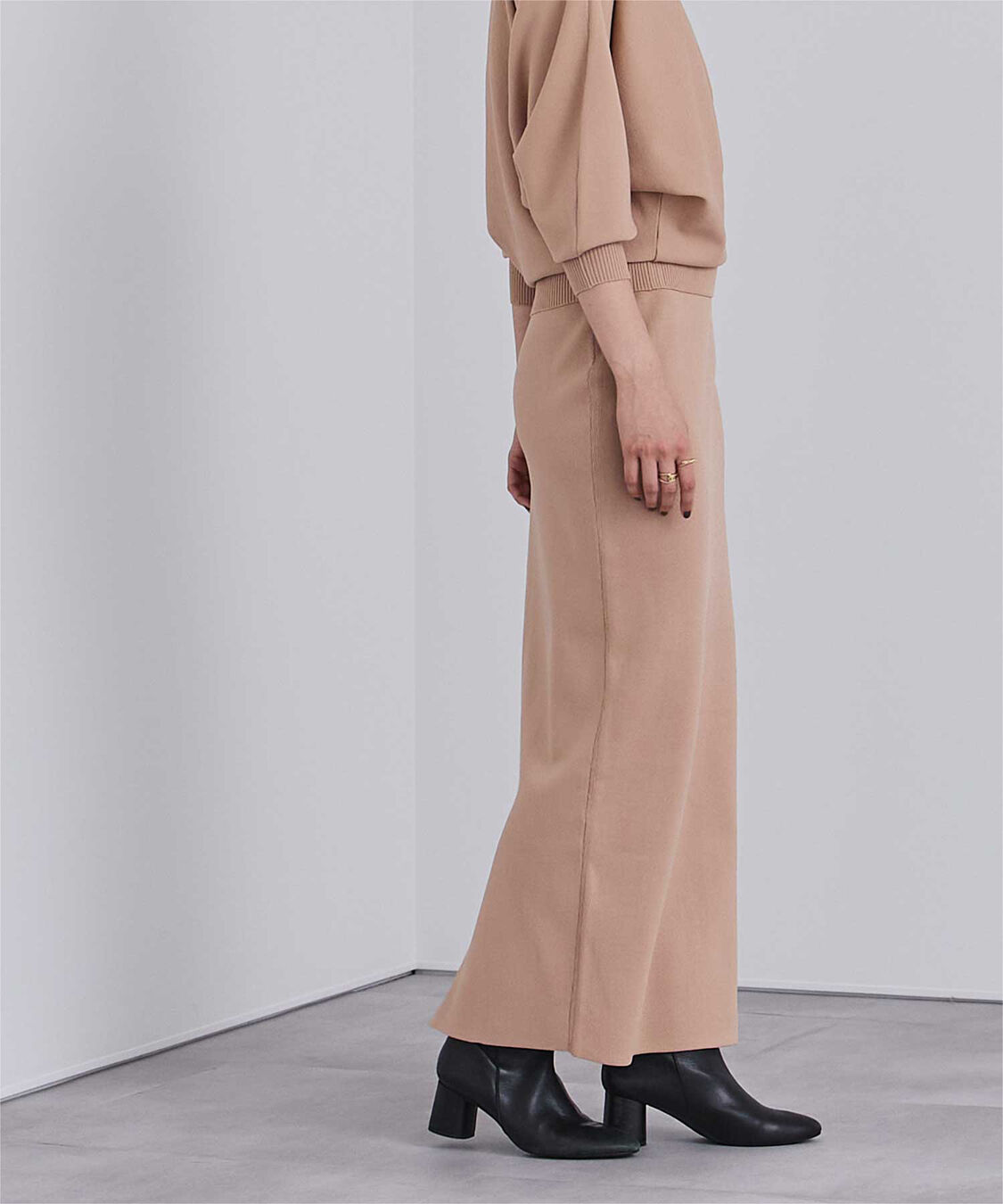 ur's「スポンディッシュ美シルエットニットタイトスカート」|スカート|