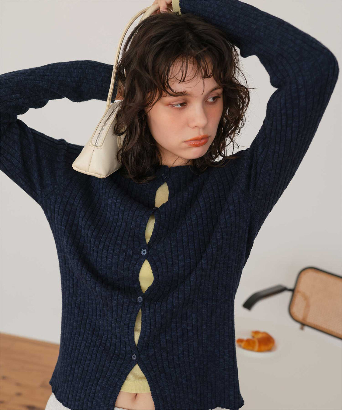 titivate「コンパクトリブニットカーディガン」|ニット・セーター|ネイビー