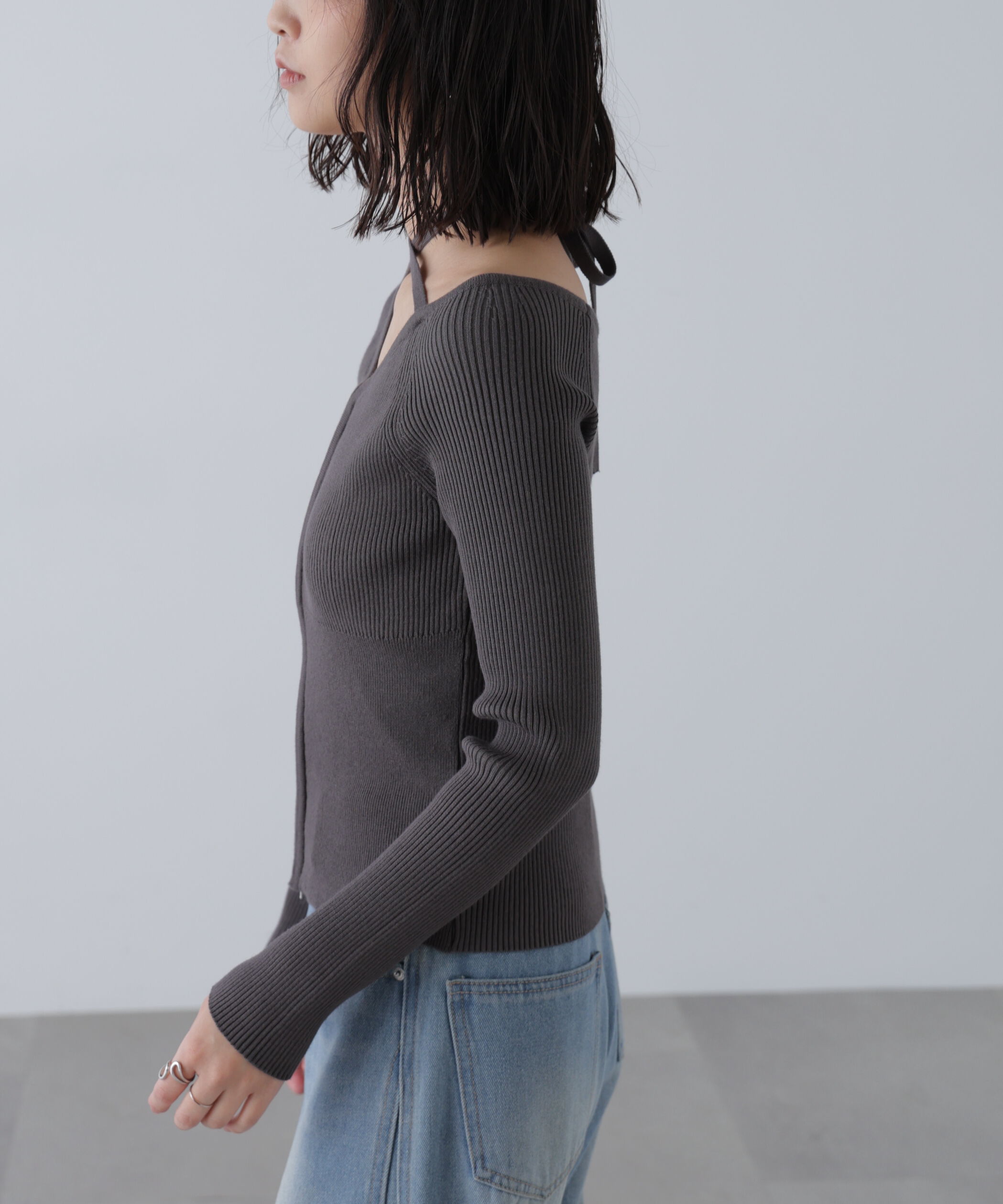  「ジップアップオフショルダーリブニット」|ニット・セーター|