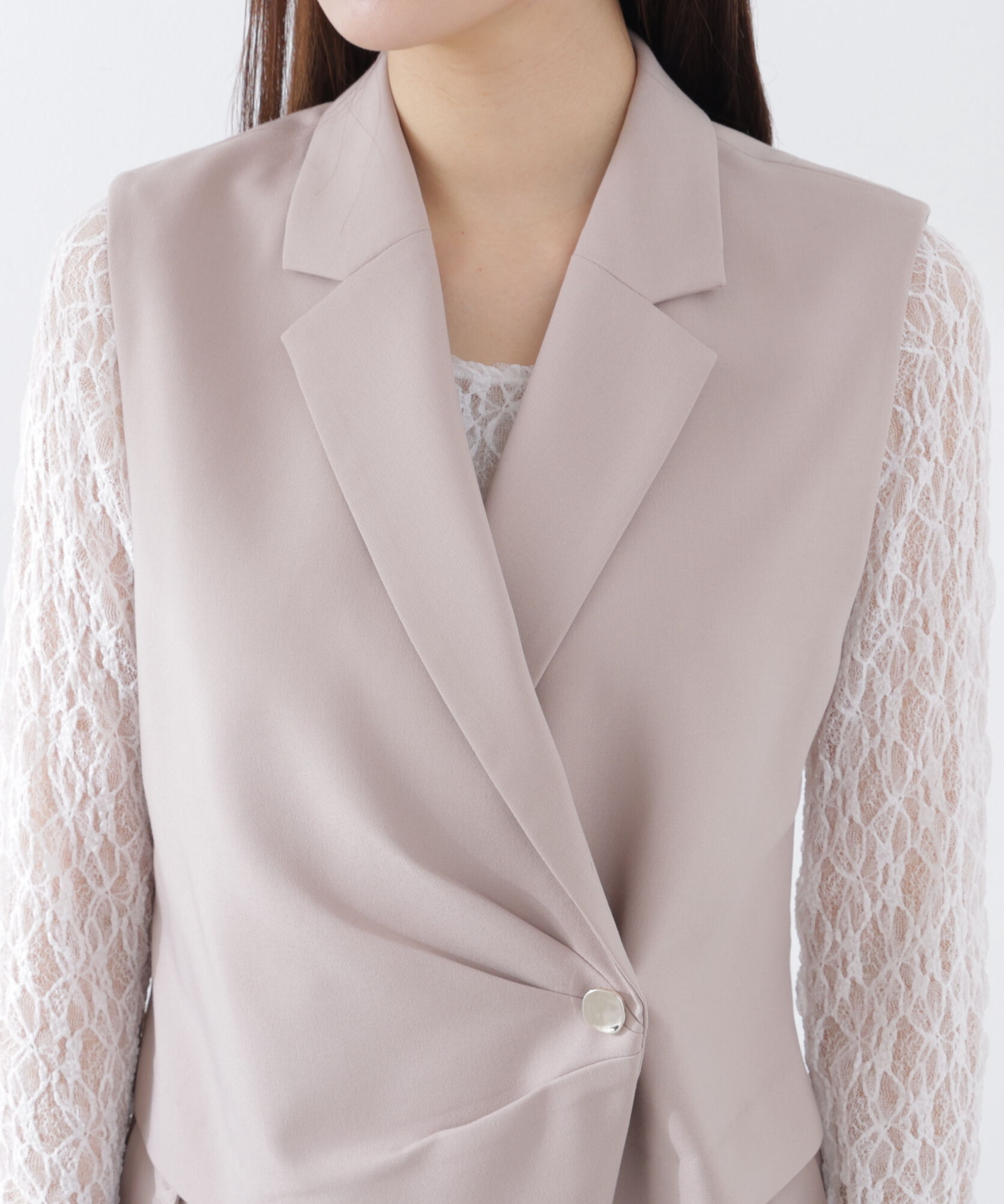 PROPORTION BODY DRESSING「タックアシメジレ　26SS」|ブルゾン・スタジャン|