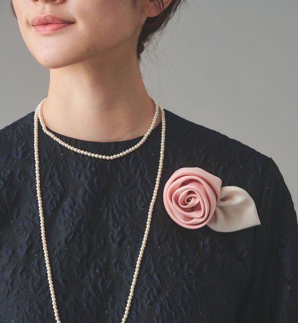 UNITED ARROWS「サテン ローズ コサージュ」|ブローチ・コサージュ|