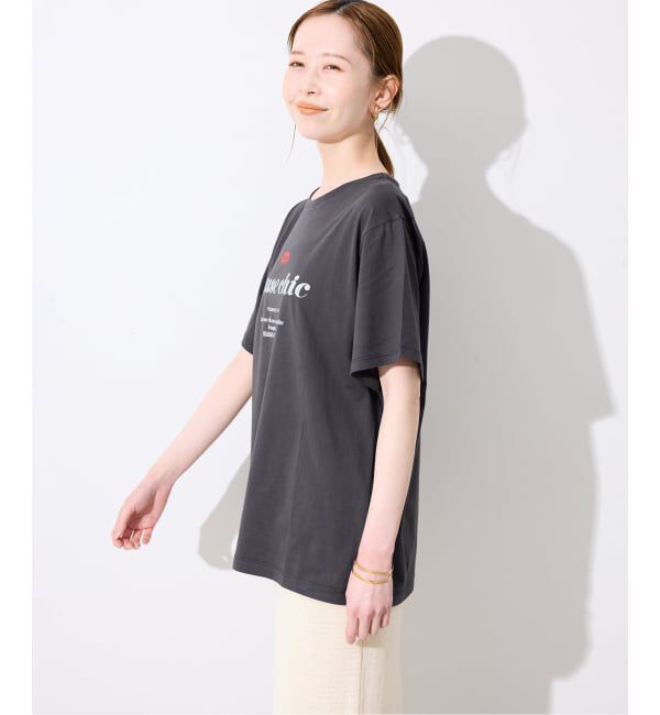 SLOBE IENA「La Hutte/ラ ユット SLOBE別注 ロゴTシャツ」|Tシャツ・カットソー|