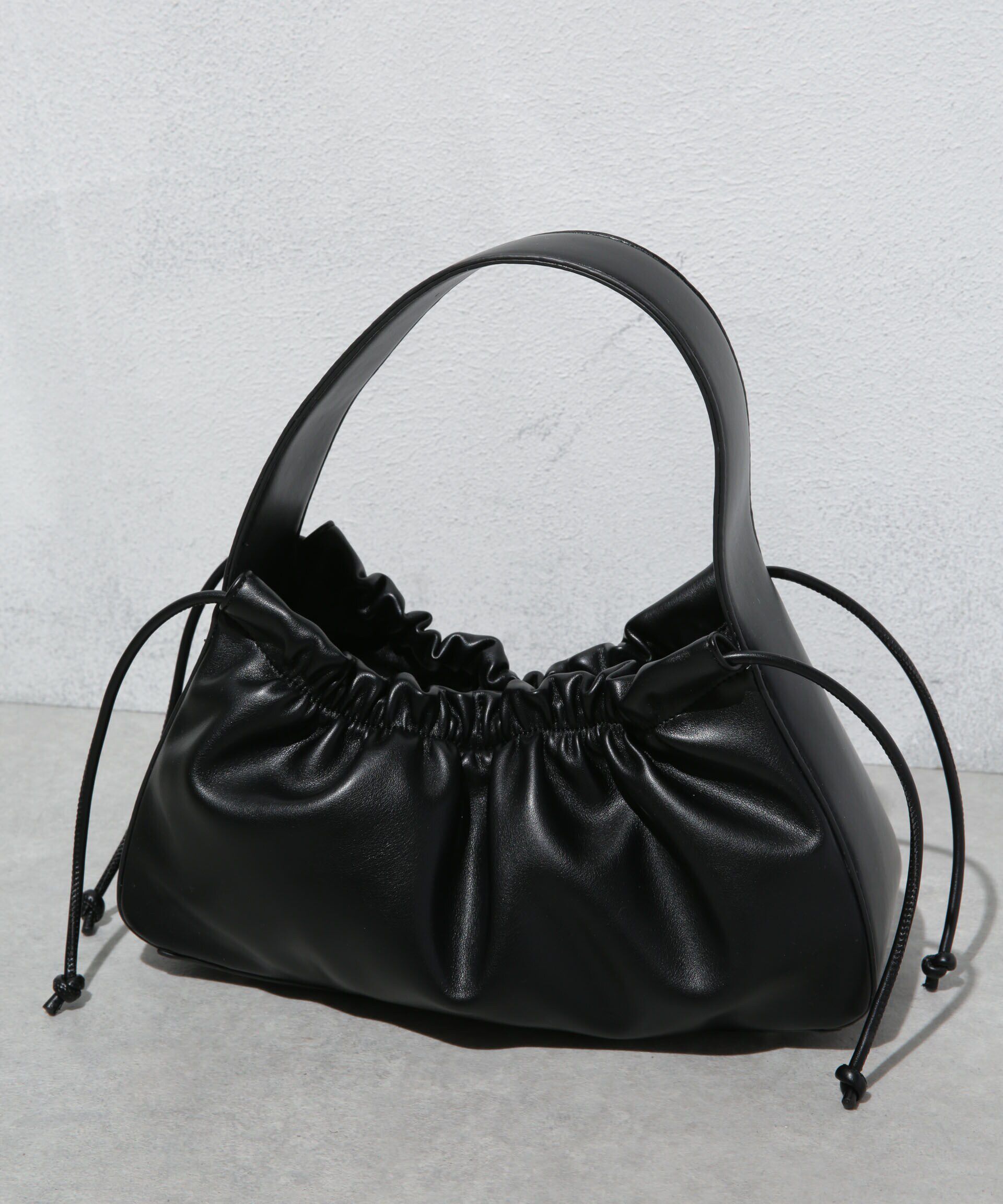 nano･universe「ギャザーハンドルバッグ」|ハンドバッグ|