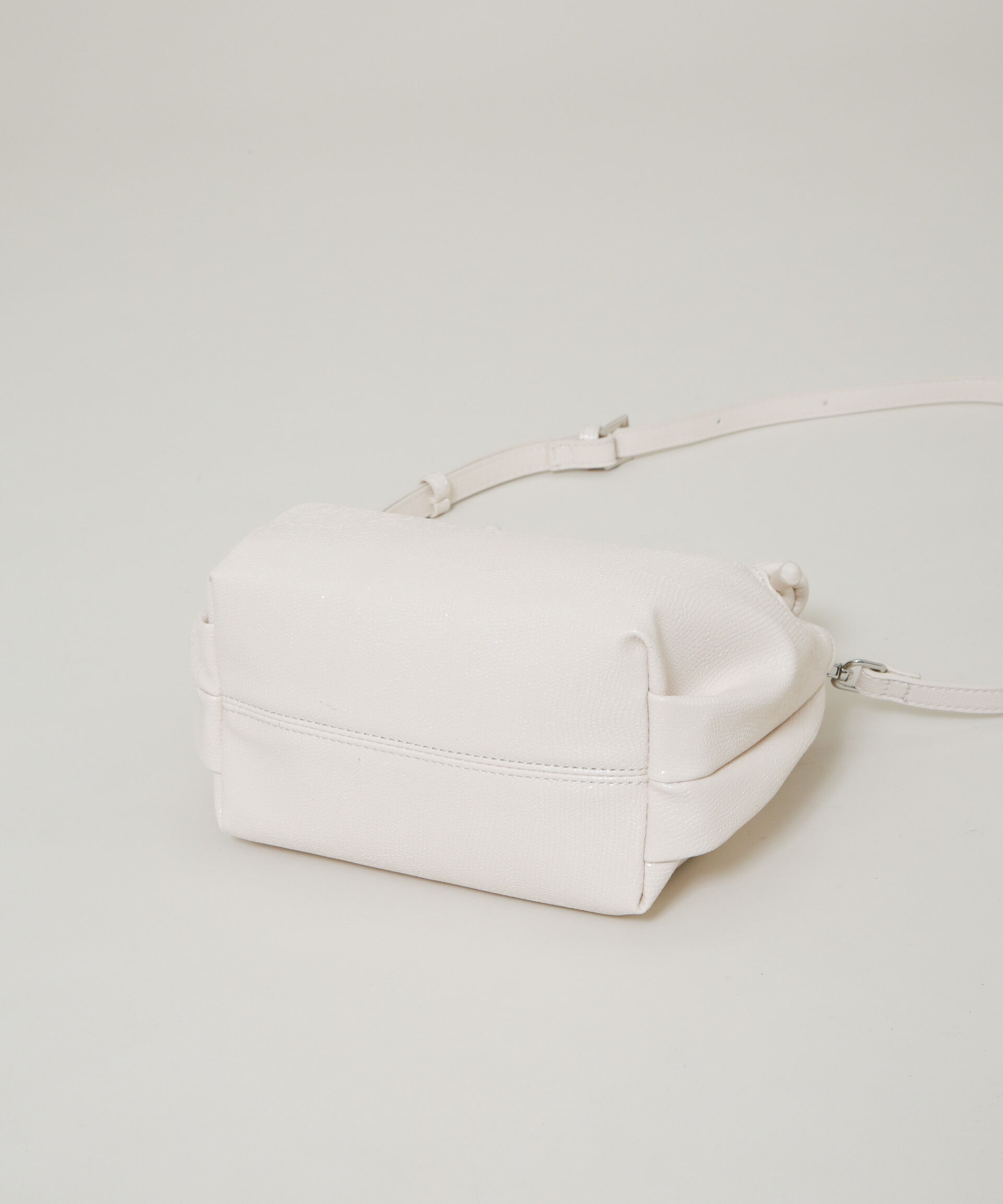 nano･universe「HVISK/Jolly」|ショルダー・メッセンジャー|