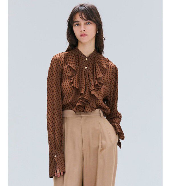 BEIGE,「CALLERRY / シルク混ドットラッフルブラウス」|シャツ・ブラウス|Caramel