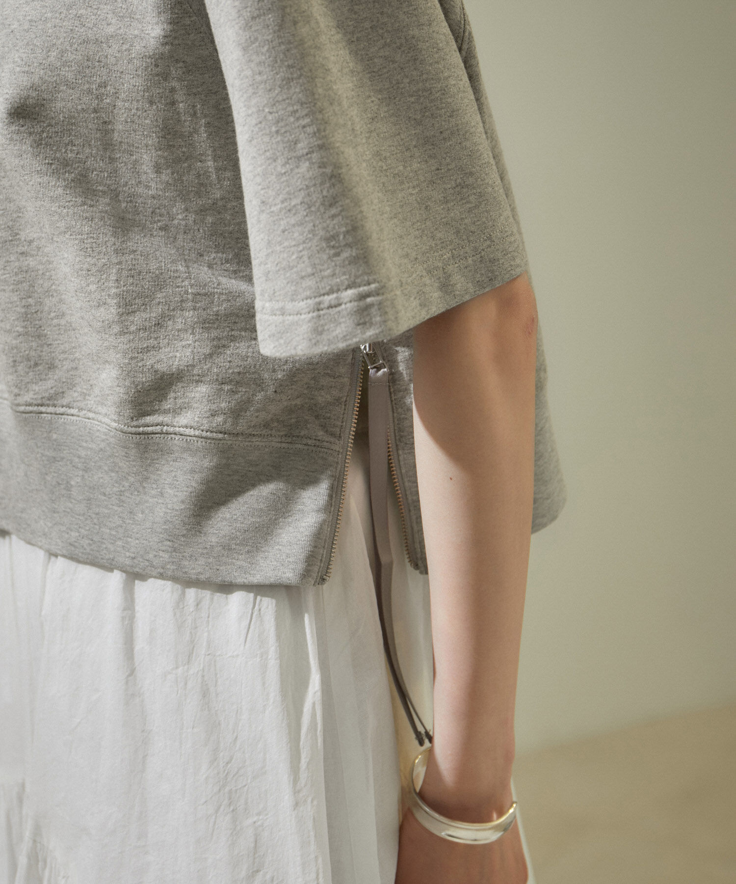 SALON adam et rope'「【WEB限定】サイドジップハーフスリーブスウェットTシャツ」|Tシャツ・カットソー|