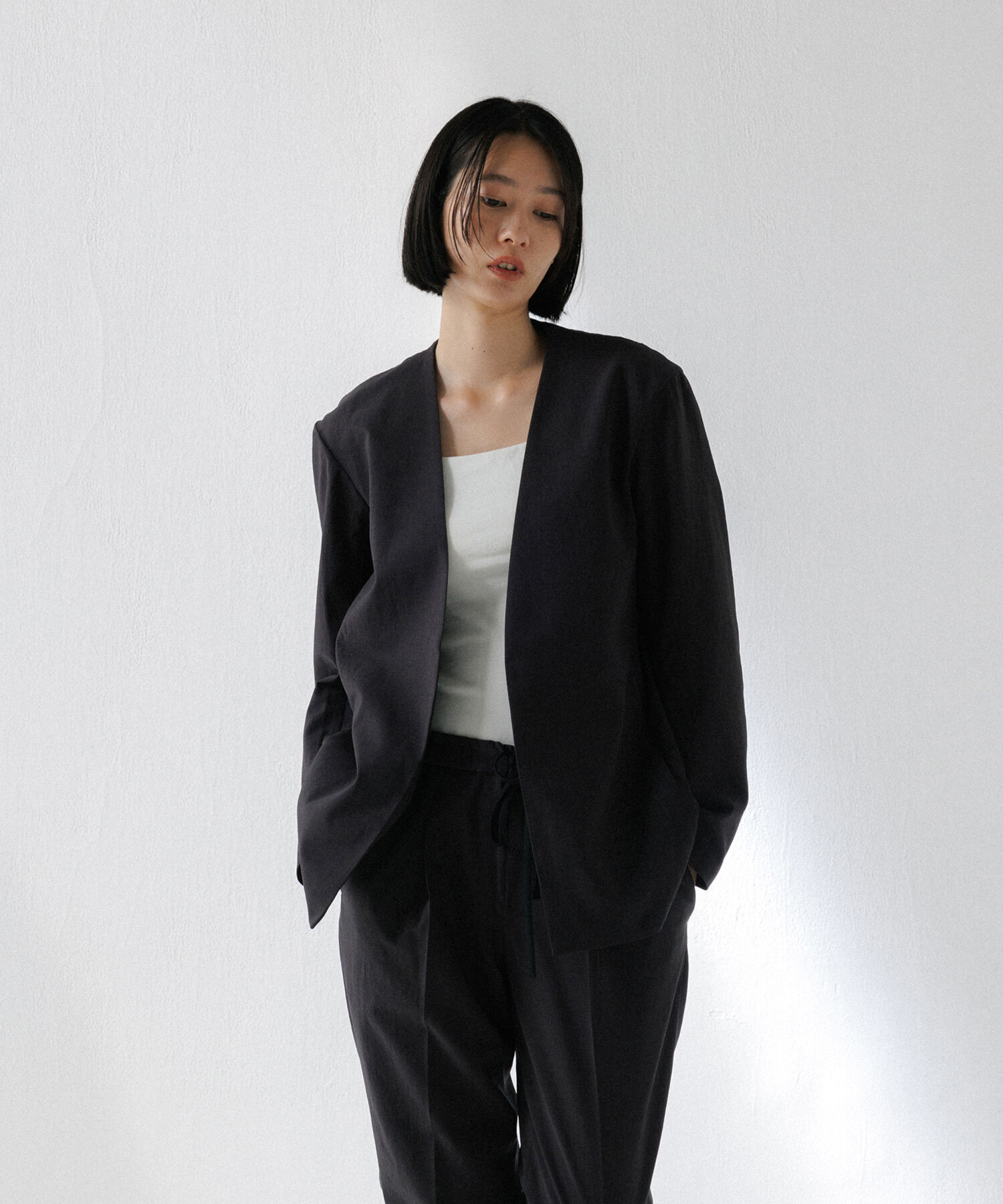 ADAM ET ROPE'「2点セット【RIRANCHA / リランチェ】セットアップ / ノーカラージャケット＆イージーパンツ / イージーケア」|スーツ|