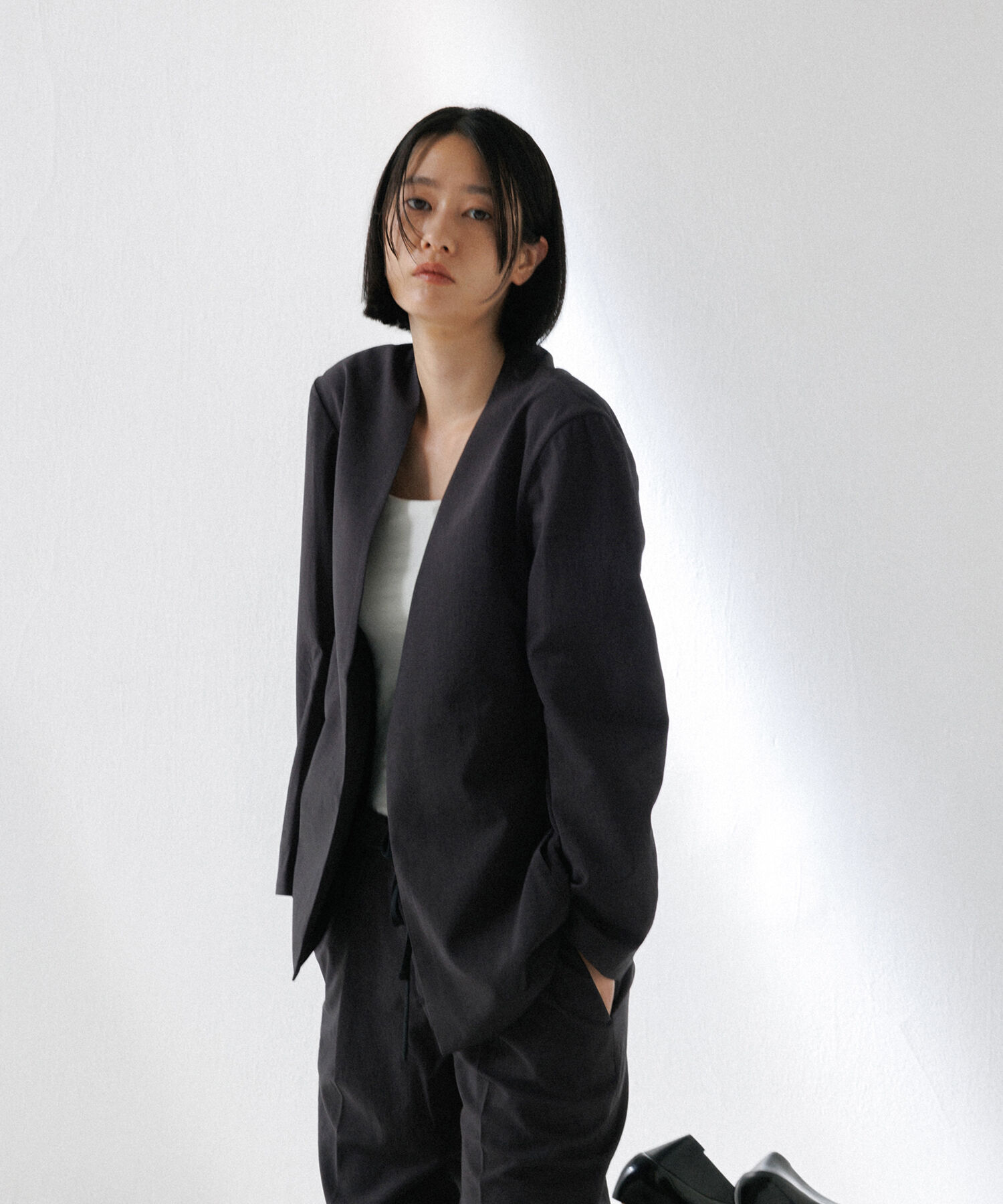 ADAM ET ROPE'「2点セット【RIRANCHA / リランチェ】セットアップ / ノーカラージャケット＆イージーパンツ / イージーケア」|スーツ|