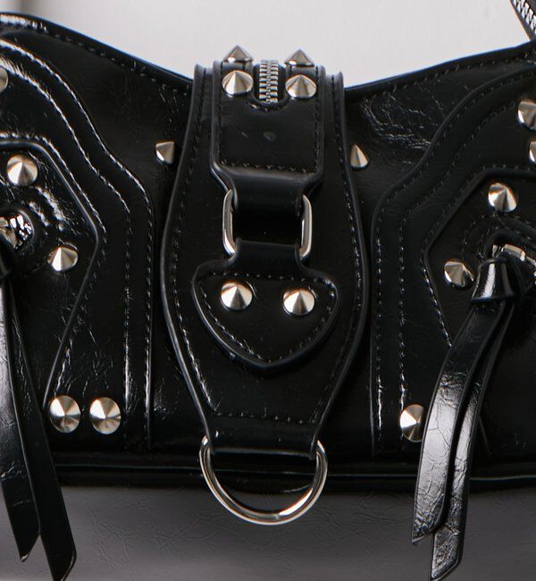  「【WEB限定】スタッズジップショルダーバッグ」|ショルダー・メッセンジャー|