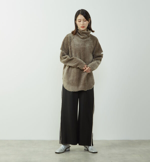 Soffitto「ふわふわトイプー起毛袖スリットプルオーバー」|Tシャツ・カットソー|カーキ