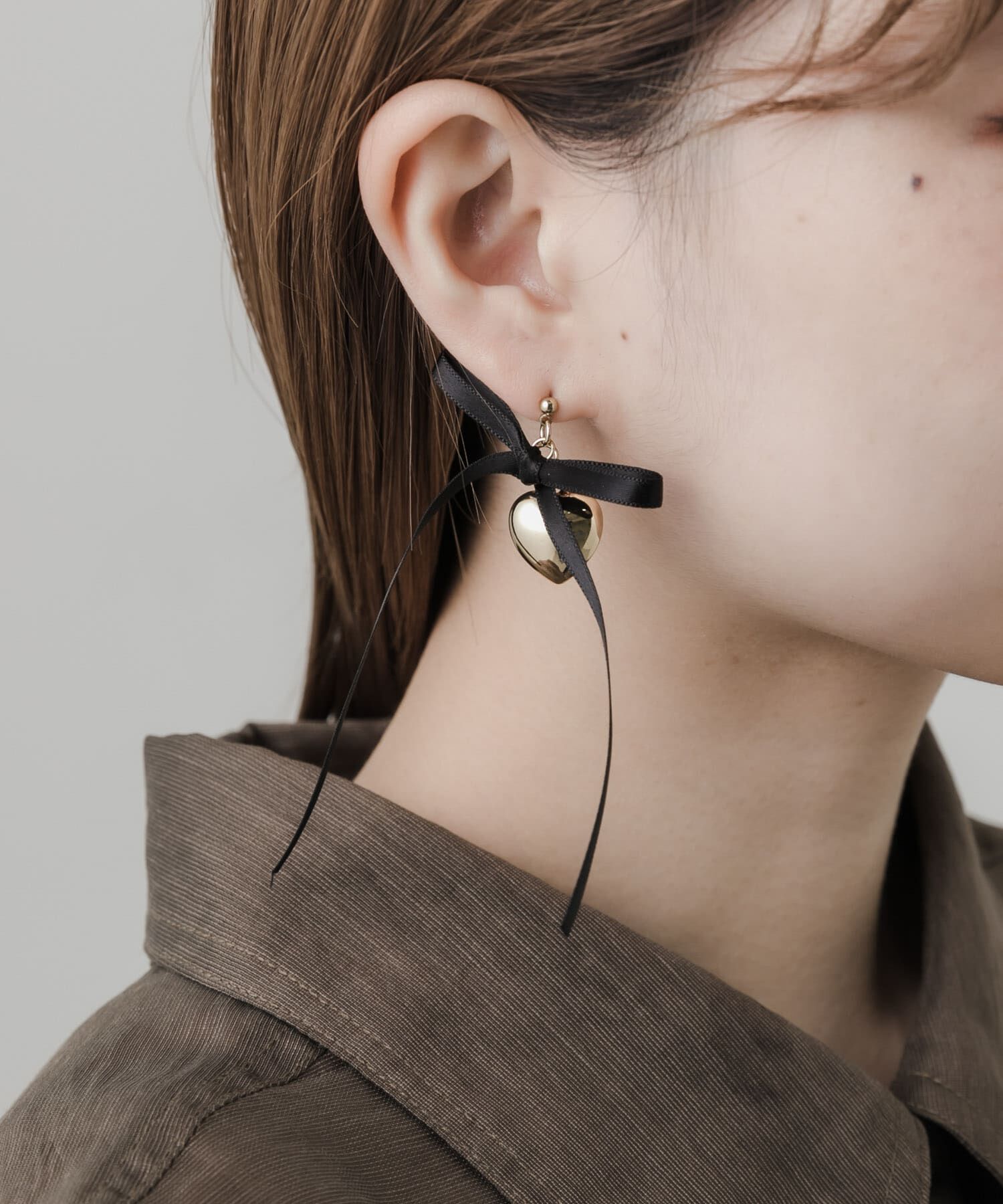 SMELLY「サテンリボンハートピアス」|ピアス|