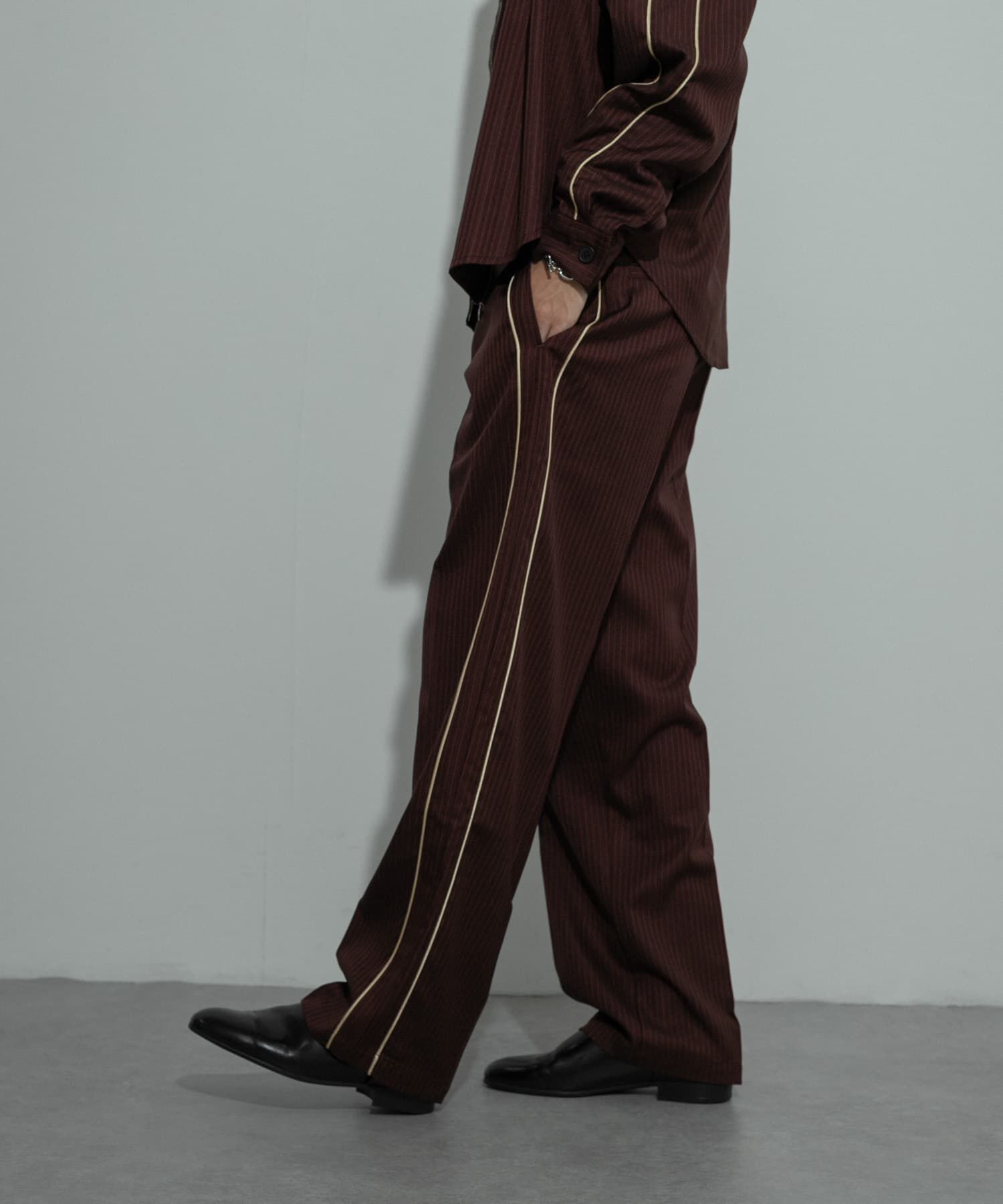 SENSE OF PLACE by URBAN RESEARCH「サイドラインピンストライプスラックス」|その他|