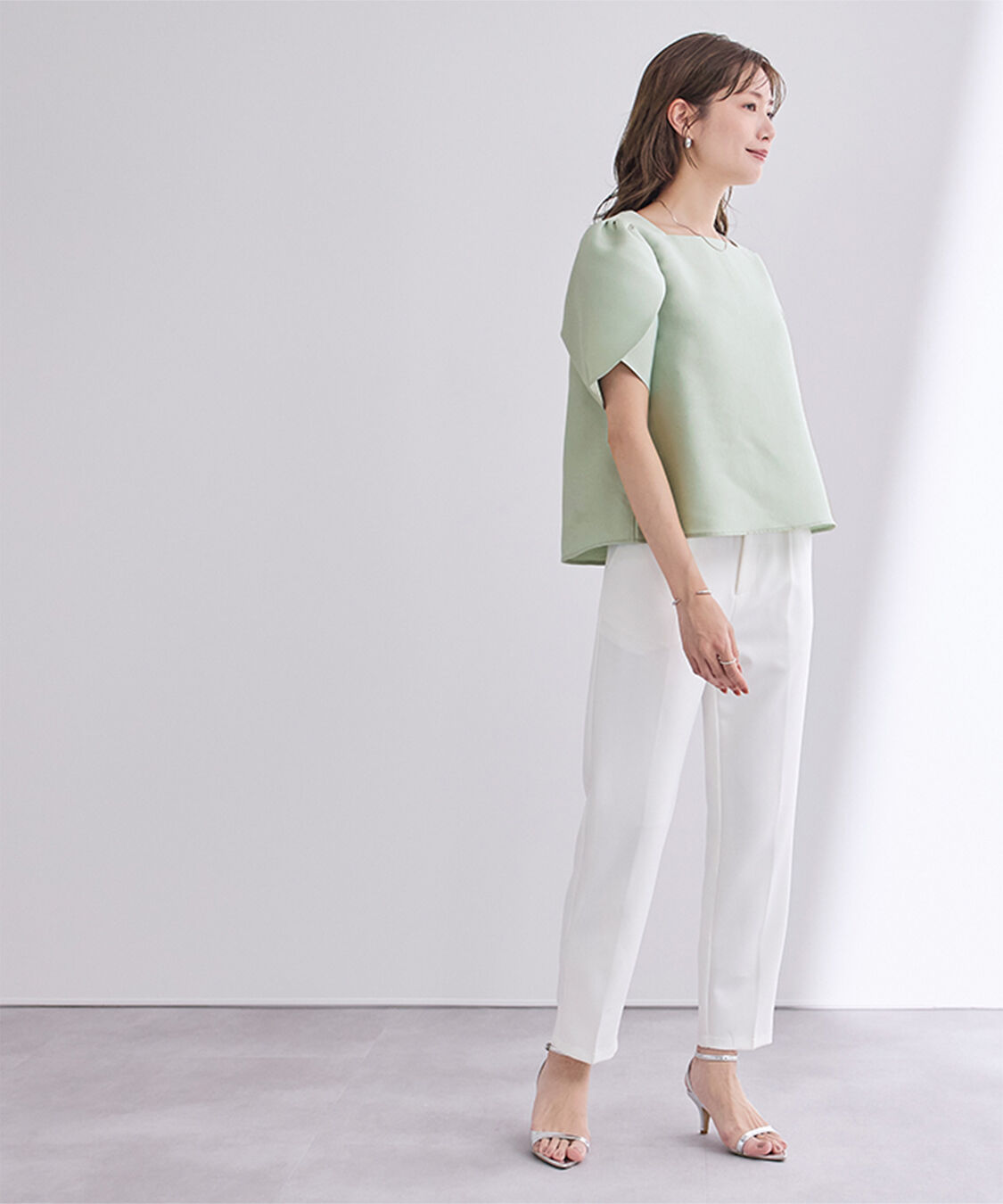 ur's「スクエアネックチューリップスリーブトップス」|Tシャツ・カットソー|