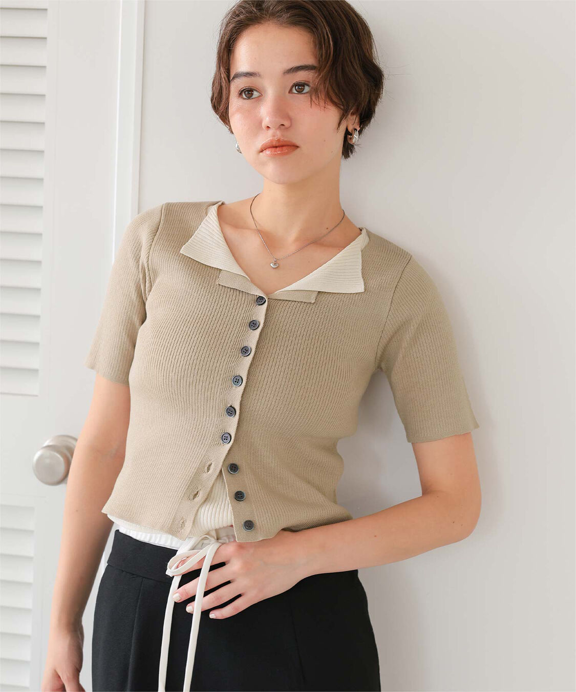 titivate「レイヤード風ハーフスリーブリブニットトップス」|ニット・セーター|グレージュ