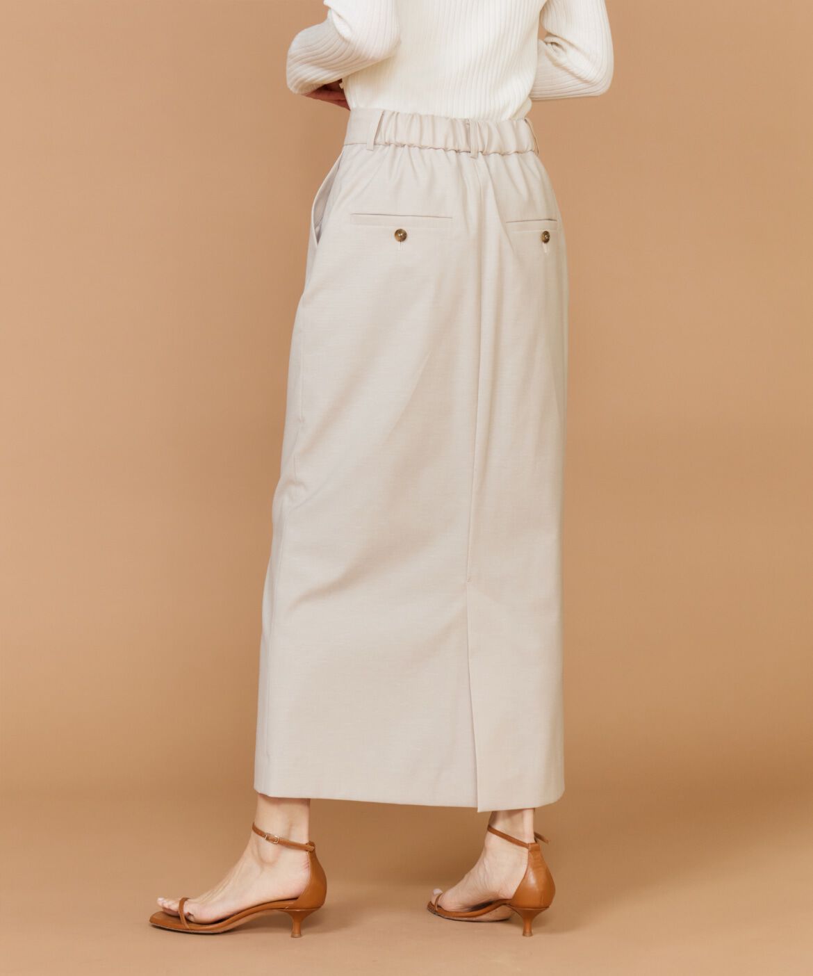 INED「タイトスカート」|タイト|