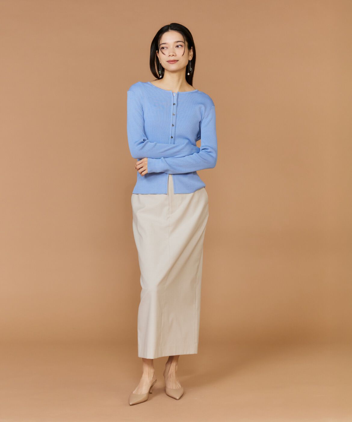 INED「タイトスカート」|タイト|