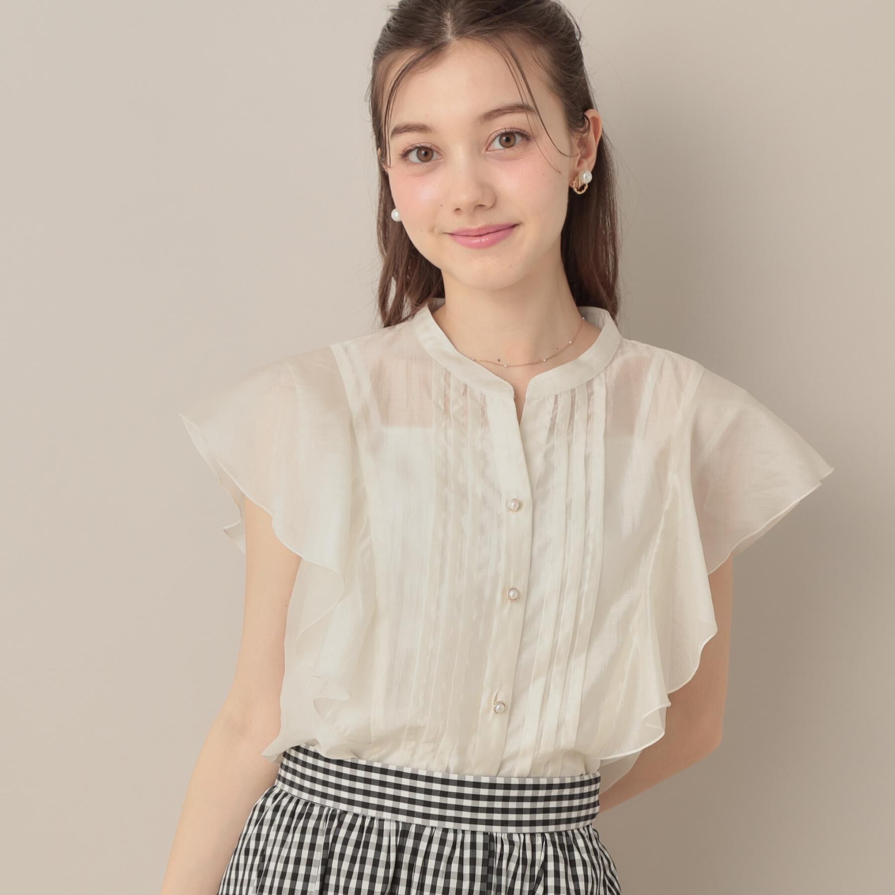 Couture broach「【洗える・オシャレな透け感】タックデザインフレア袖シアーブラウス」|シャツ・ブラウス|アイボリー(004)