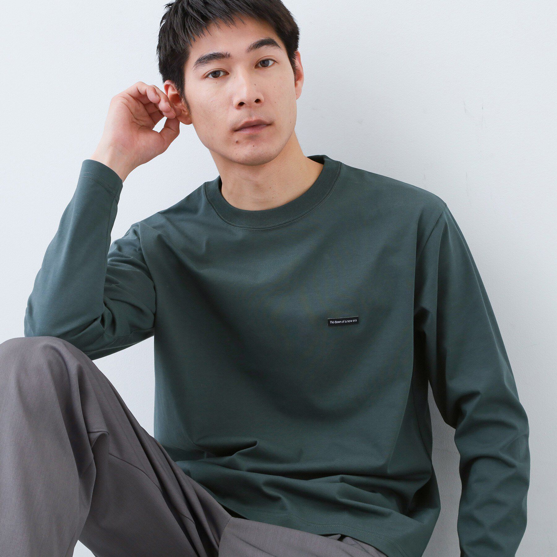 THE SHOP TK「【スタイルを選ばず着られる】ワンポイント 長袖Tシャツ 洗濯機OK/UVカット/毛玉になりにくい」|Tシャツ・カットソー|ブルーグリーン(09