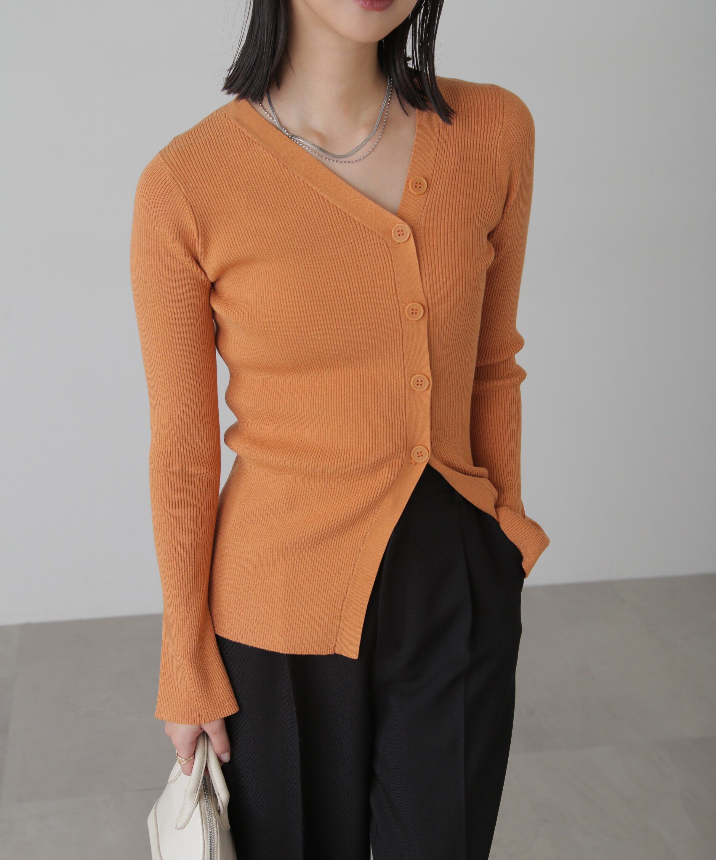  「アシンメトリーボタンディテールリブニット」|ニット・セーター|