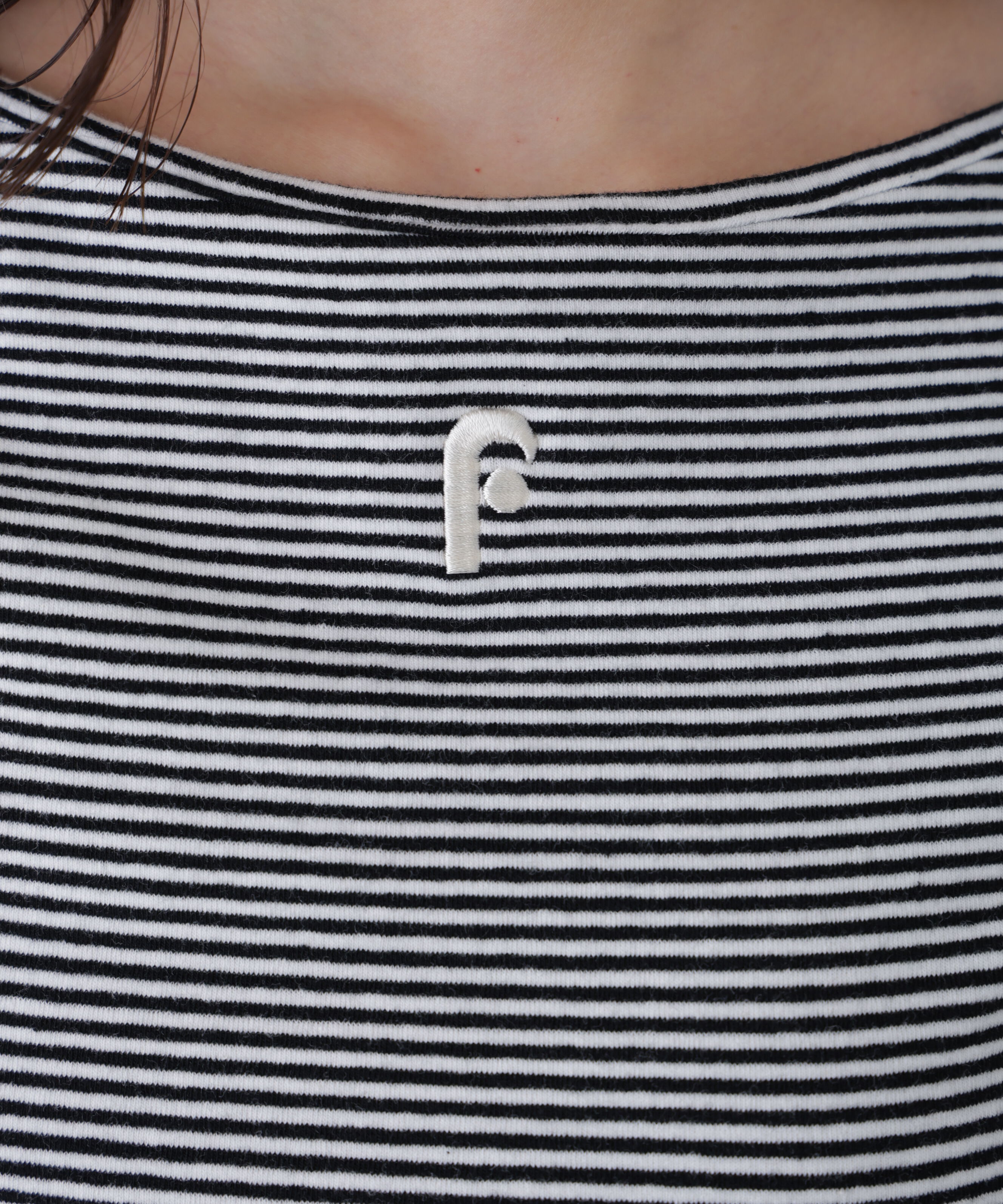  「ワンポイント刺繍ボートネックカットソー」|Tシャツ・カットソー|