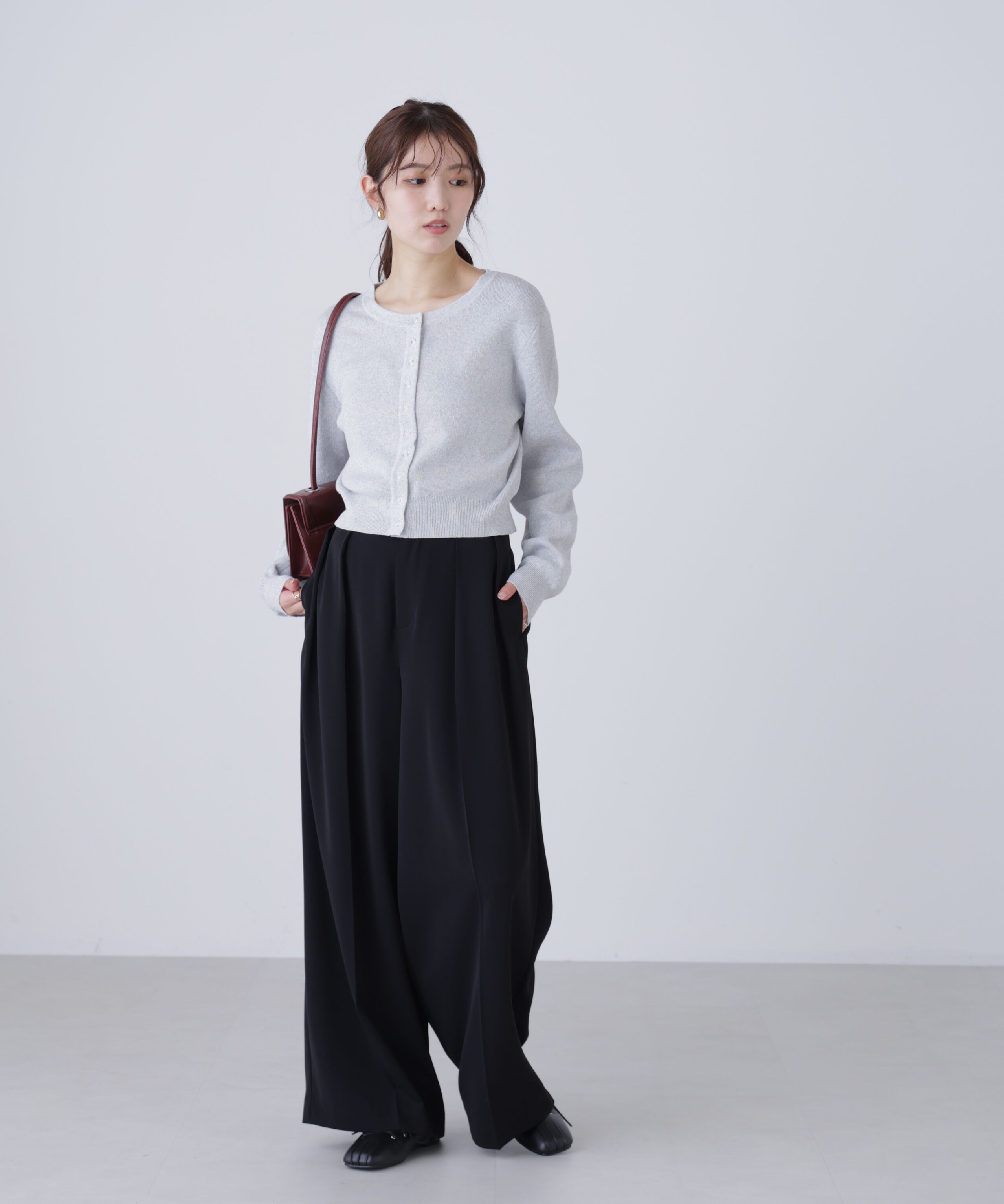  「リングドットボタンクルーネックニットカーディガン」|ニット・セーター|