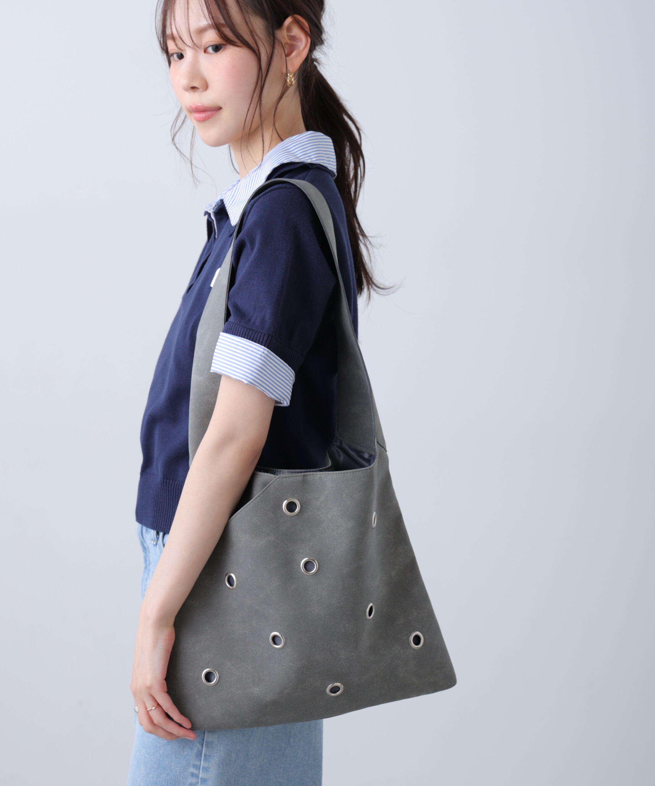  「ハトメワンショルダーバッグ」|その他|チャコール