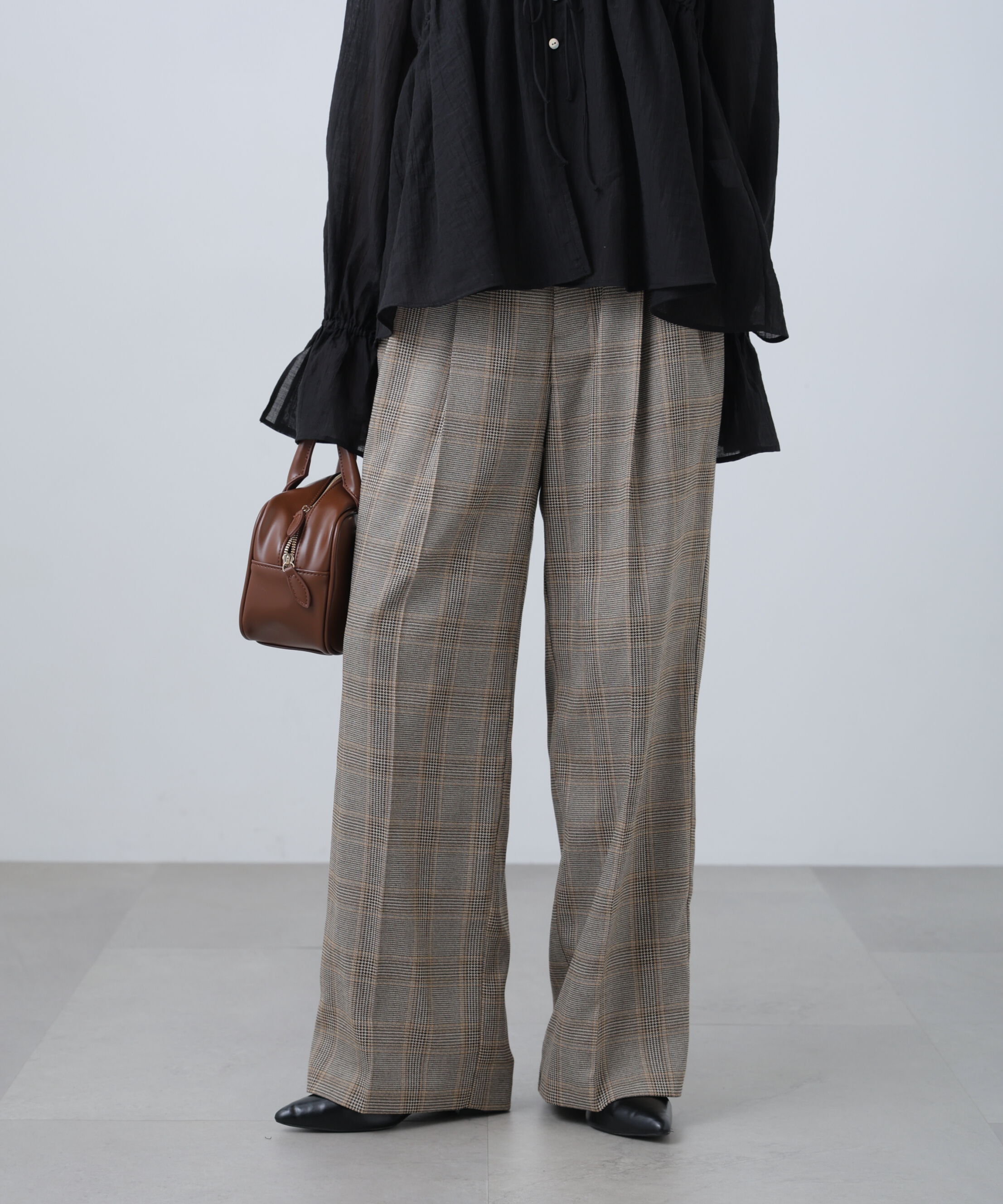  「麻調合繊タックワイドパンツ」|その他|