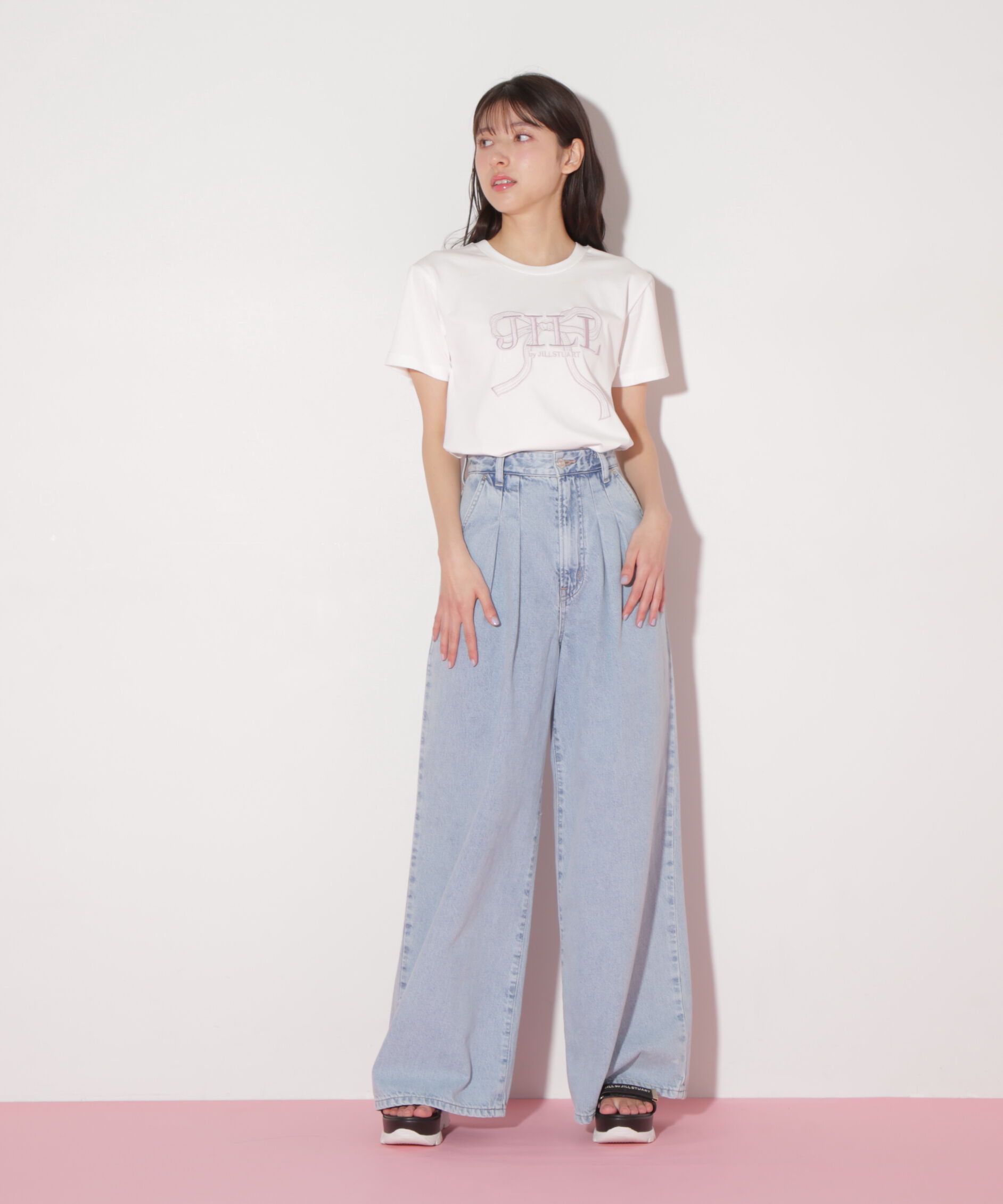  「ビッグリボンロゴ刺繍Tシャツ」|Tシャツ・カットソー|